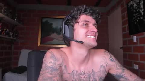 Snapshot of daniele_bunny chatting on 09.25.25 Daniele Bunny online show from 09.25.25