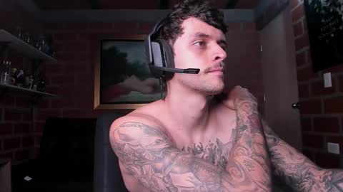 Snapshot of daniele_bunny chatting on 10.20.25 Daniele Bunny online show from 10.20.25