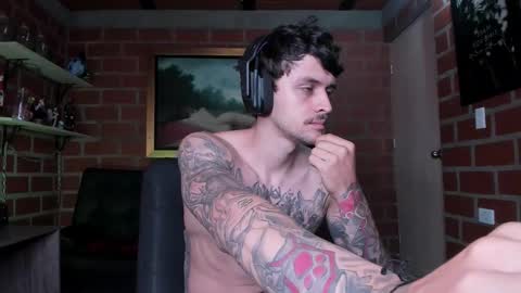 Snapshot of daniele_bunny chatting on 11.01.25 Daniele Bunny online show from 11.01.25