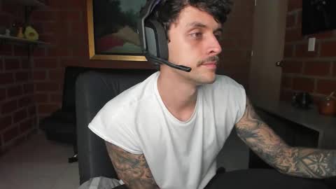 Daniele Bunny online show from 11.21.25