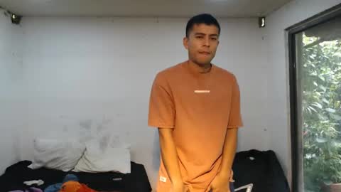 Snapshot of danielitopapii chatting on 12.31.24 danielitopapii online show from 12.31.24