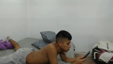Snapshot of danielitopapii chatting on 02.01.25 danielitopapii online show from 02.01.25