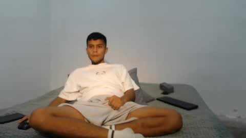 Snapshot of danielitopapii chatting on 02.07.25 danielitopapii online show from 02.07.25