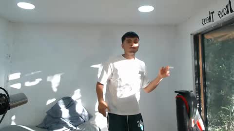 danielitopapii online show from 10.28.25