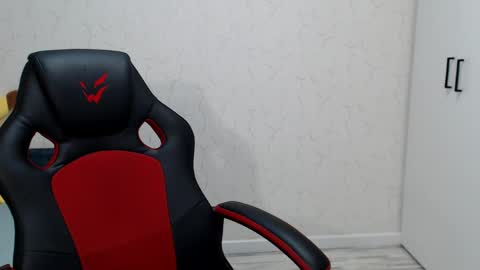 Daniella Martin online show from 02.18.25