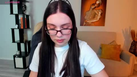 Daniella online show from 03.11.25