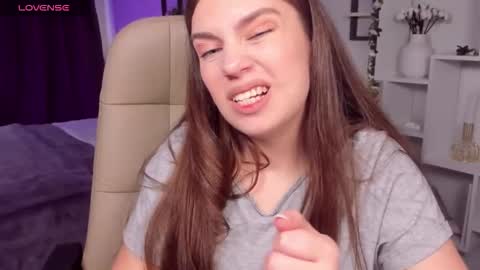 Snapshot of daniellasweet20 chatting on 09.26.25 Daniella online show from 09.26.25