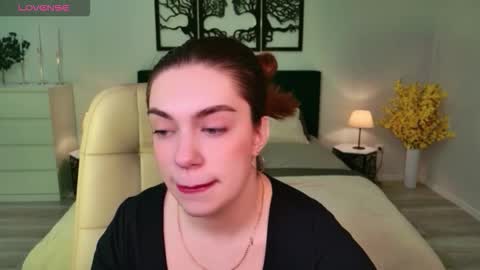 Snapshot of daniellasweet20 chatting on 10.28.25 Daniella online show from 10.28.25