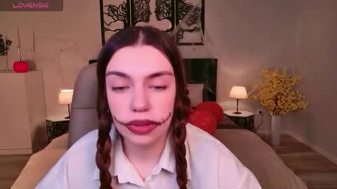 Snapshot of daniellasweet20 chatting on 10.31.25 Daniella online show from 10.31.25