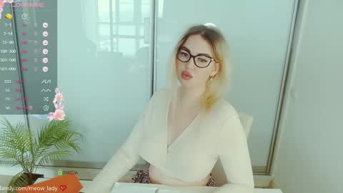 Snapshot of danielle_dunn chatting on 11.05.25 Danny online show from 11.05.25