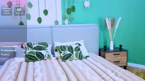 danielle_eddwards online show from 02.10.26