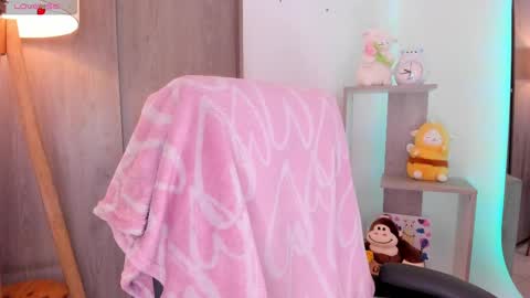 Danielle Rose online show from 09.27.25