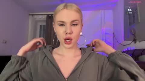 Snapshot of danielpaige_ chatting on 01.17.25 GABRIEL online show from 01.17.25