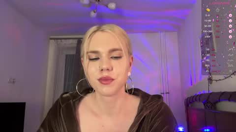 Snapshot of danielpaige_ chatting on 01.18.25 GABRIEL online show from 01.18.25