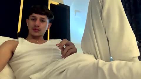 Daniels Cruz online show from 01.06.25