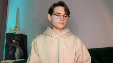 danieltuckerr online show from 11.12.25