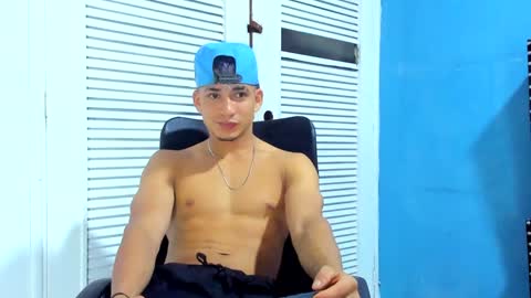 Snapshot of danii_scot chatting on 01.18.25 Dani online show from 01.18.25