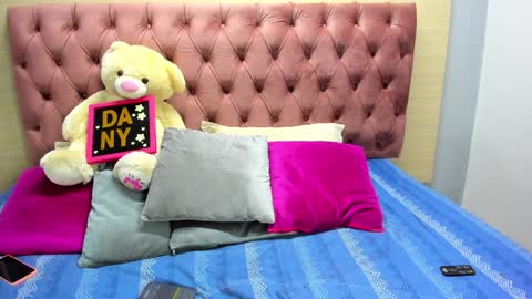 DaniiBelluci  online show from 12.18.24