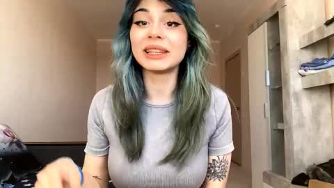 Snapshot of danikalazarini chatting on 02.18.26 Melissa online show from 02.18.26