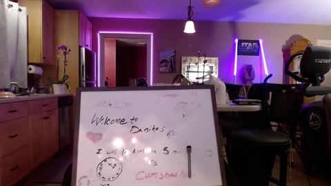 DanikaWhite69 online show from 12.12.24