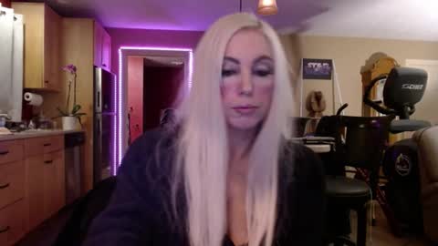 DanikaWhite69 online show from 01.03.25