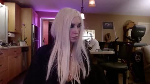 DanikaWhite69 online show from 01.08.25