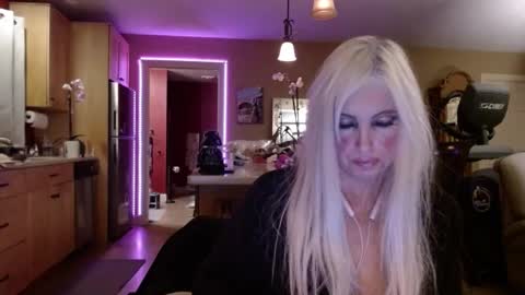 DanikaWhite69 online show from 01.28.25