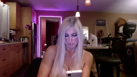 DanikaWhite69 online show from 10.09.25