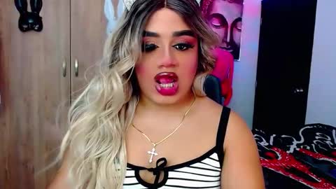 danipein online show from 10.29.25