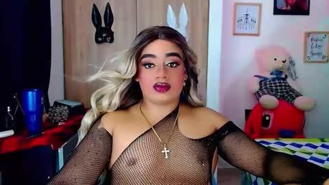 danipein online show from 11.25.25