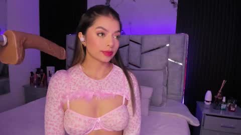 Dani Phonenix online show from 03.03.25