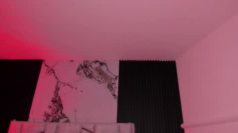 Dani Phonenix online show from 02.06.26