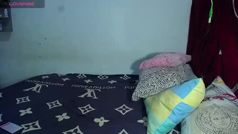 danisabrownn online show from 10.12.25