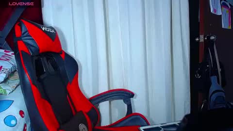 danisabrownn online show from 11.27.25