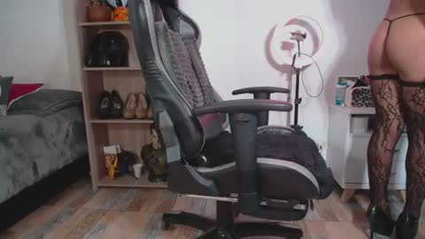 danna isabella online show from 06.10.26