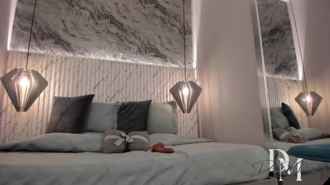 danna_caramelo_ online show from 12.20.24