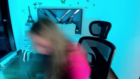 Danna martinezz online show from 12.04.24