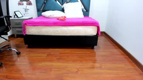 Danna martinezz online show from 12.29.24
