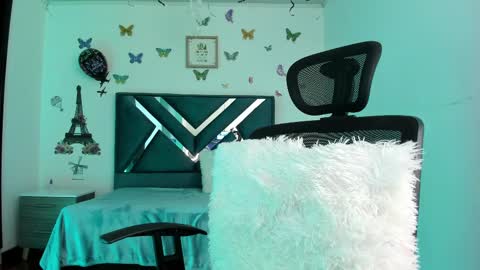 Danna martinezz online show from 02.10.25