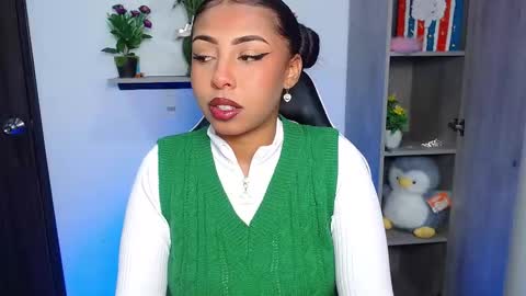 Danna online show from 11.24.25