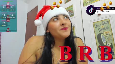 Snapshot of danna_scott26 chatting on 12.25.24 danna_scott26 online show from 12.25.24