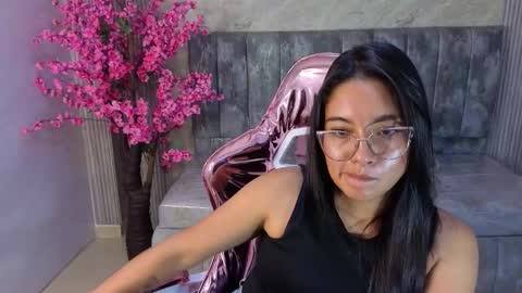 Snapshot of danna_sweet_s chatting on 10.14.25 danna_sweet_s online show from 10.14.25