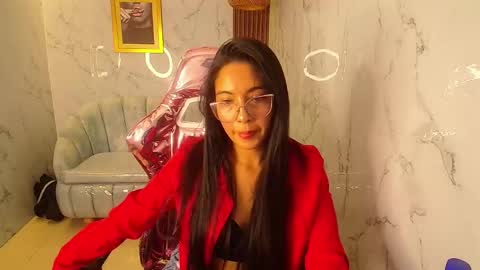 Snapshot of danna_sweet_s chatting on 10.16.25 danna_sweet_s online show from 10.16.25