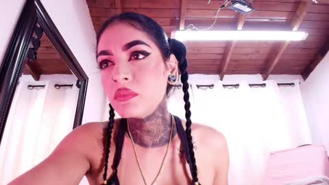 Snapshot of dannaberlin chatting on 01.08.25 Danna Berlin  online show from 01.08.25