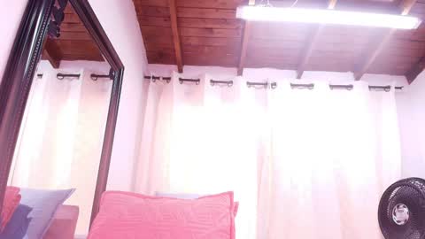 Snapshot of dannaberlin chatting on 01.23.25 Danna Berlin  online show from 01.23.25