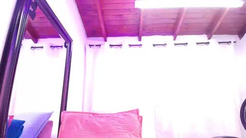 Snapshot of dannaberlin chatting on 01.29.25 Danna Berlin  online show from 01.29.25