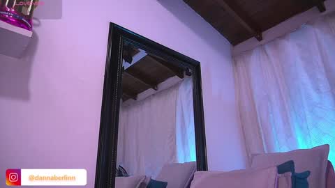 Snapshot of dannaberlin chatting on 09.08.25 Danna Berlin  online show from 09.08.25