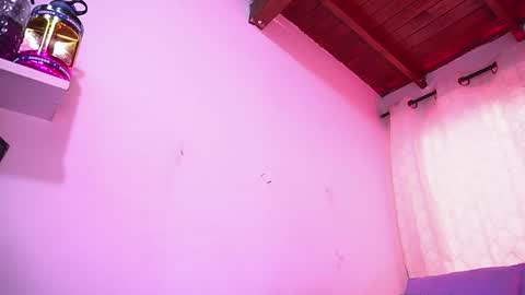 Snapshot of dannaberlin chatting on 10.29.25 Danna Berlin  online show from 10.29.25