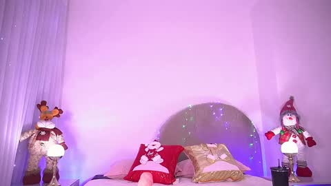 Danna Berlin  online show from 12.15.25