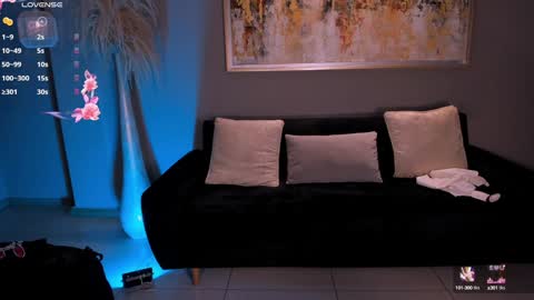 Danna Cruz  online show from 12.03.24